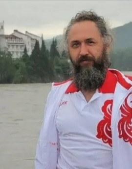 Алексей Устюжин